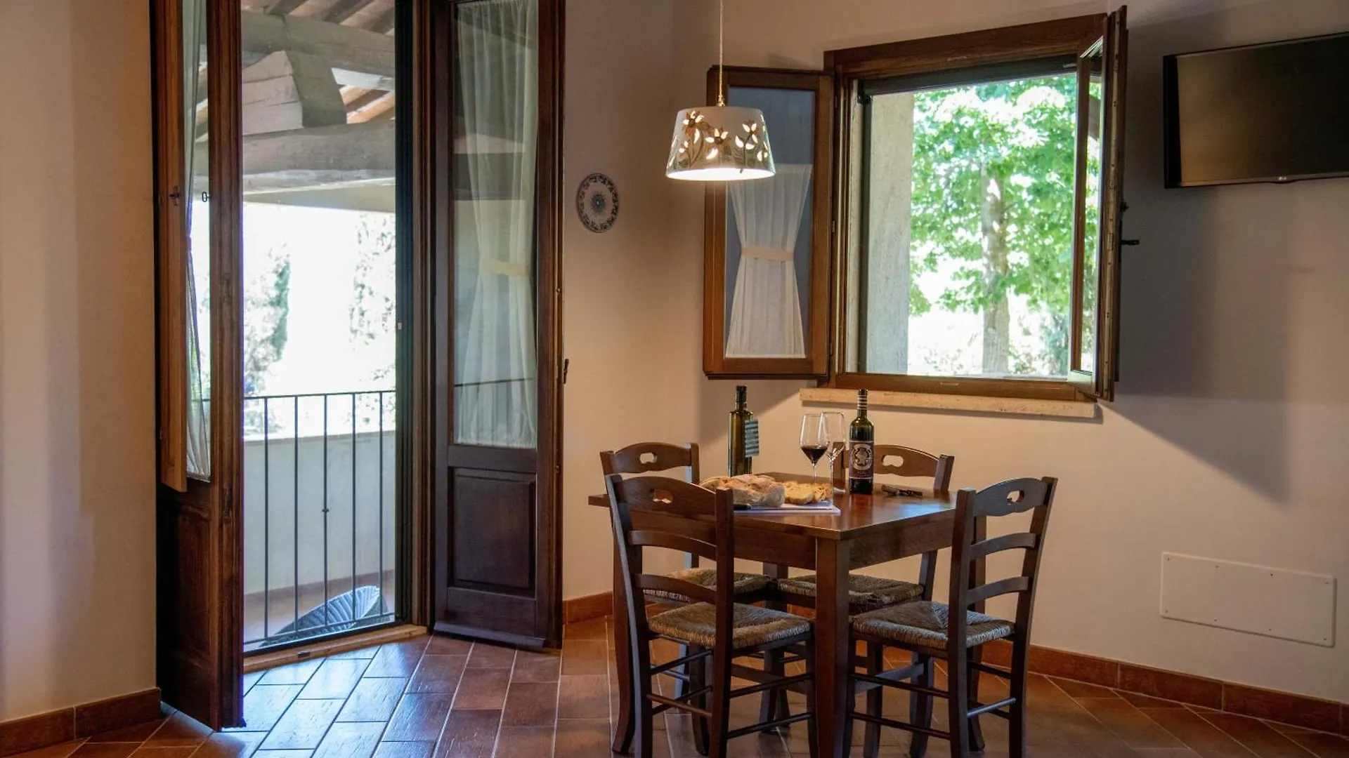 Villa Pieve Winery Apt Pievescola